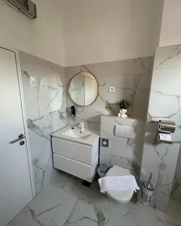 アパート Diana Borik